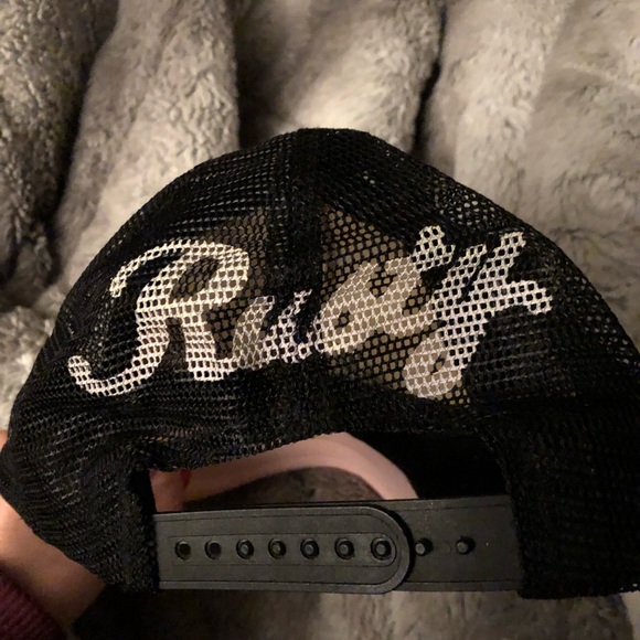 Rusty cap - Picture 2 of 3